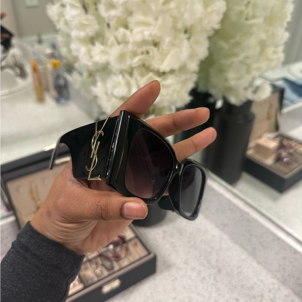 Yves Saint Laurent Black Sunglasses